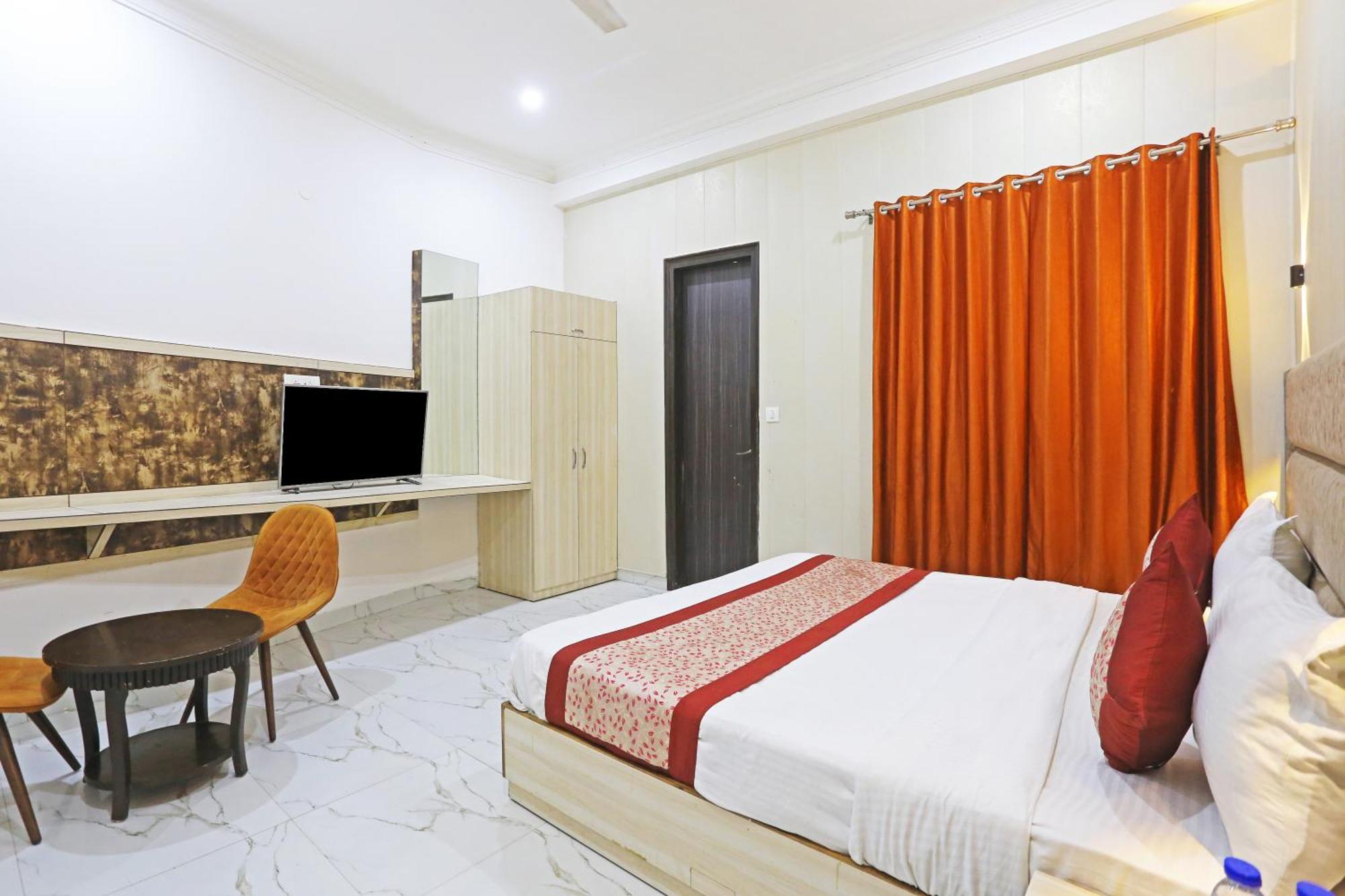 The Almora Residency - Complimentary Airport Trasnfer Hotel New Delhi Ngoại thất bức ảnh