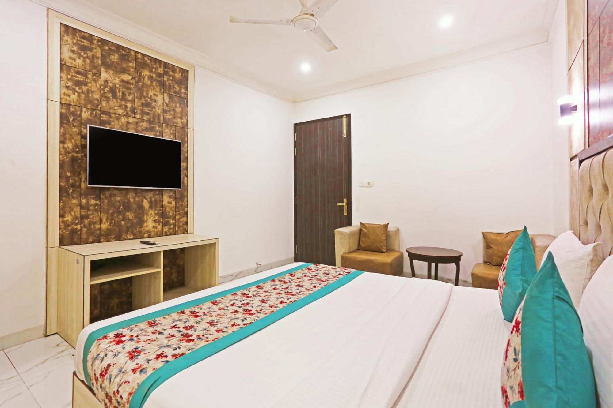 The Almora Residency - Complimentary Airport Trasnfer Hotel New Delhi Ngoại thất bức ảnh