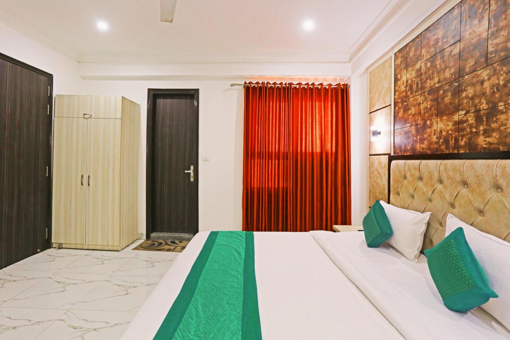 The Almora Residency - Complimentary Airport Trasnfer Hotel New Delhi Ngoại thất bức ảnh