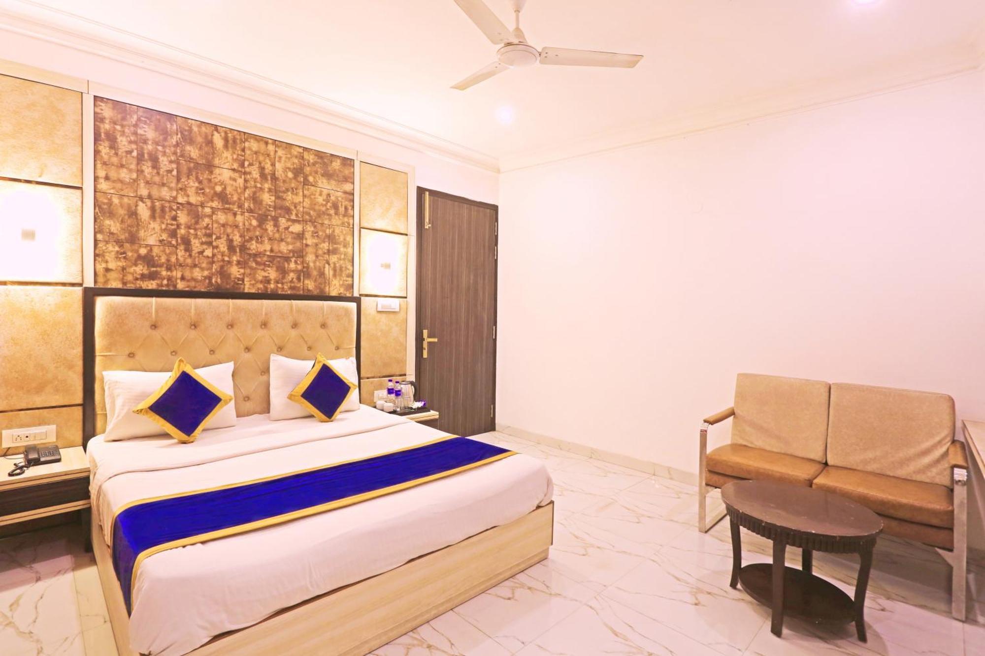 The Almora Residency - Complimentary Airport Trasnfer Hotel New Delhi Ngoại thất bức ảnh