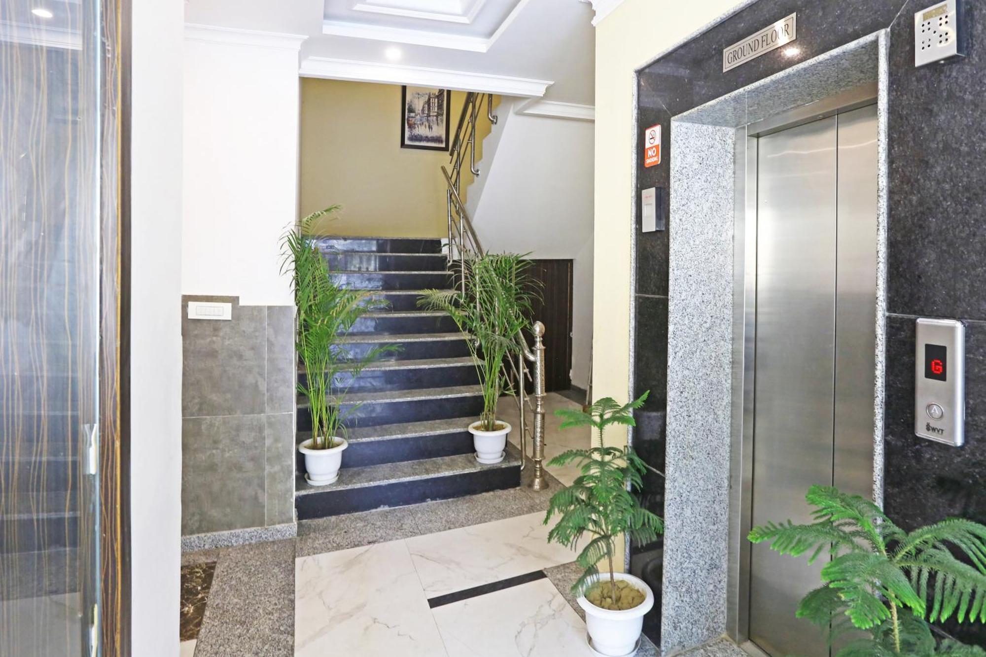 The Almora Residency - Complimentary Airport Trasnfer Hotel New Delhi Ngoại thất bức ảnh